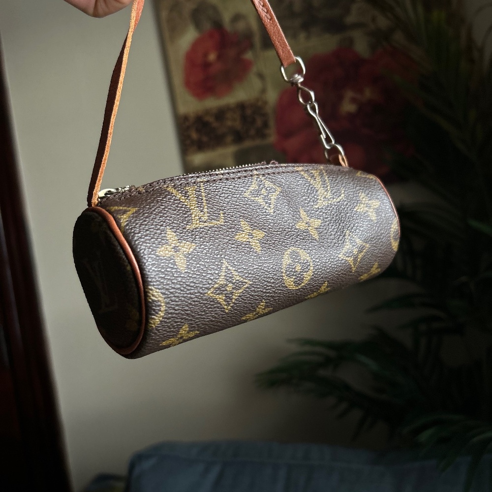 Authentic Vintage Louis Vuitton Pouch/Pochette